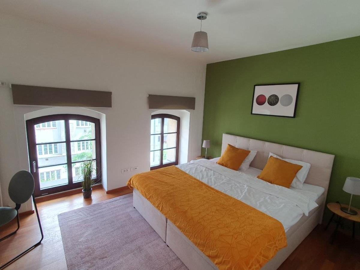 Apartment With 4 Bedrooms Prague Exterior photo